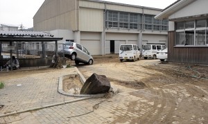 横屋丁育英小学校